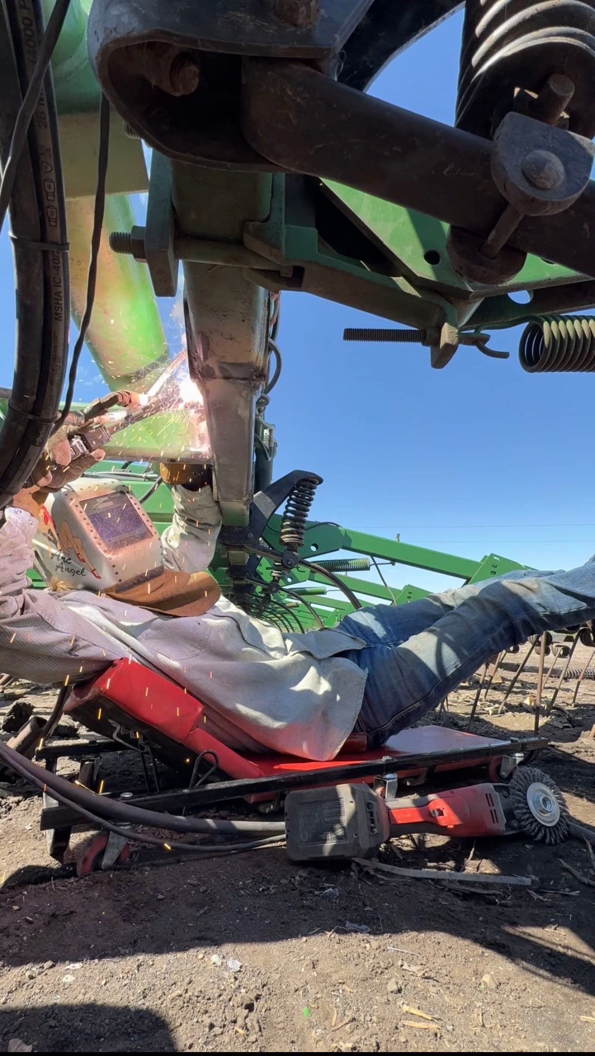 Gallery photos for John Deere 980 Field Cultivator Frame Repair in Enderlin ND: Image #1