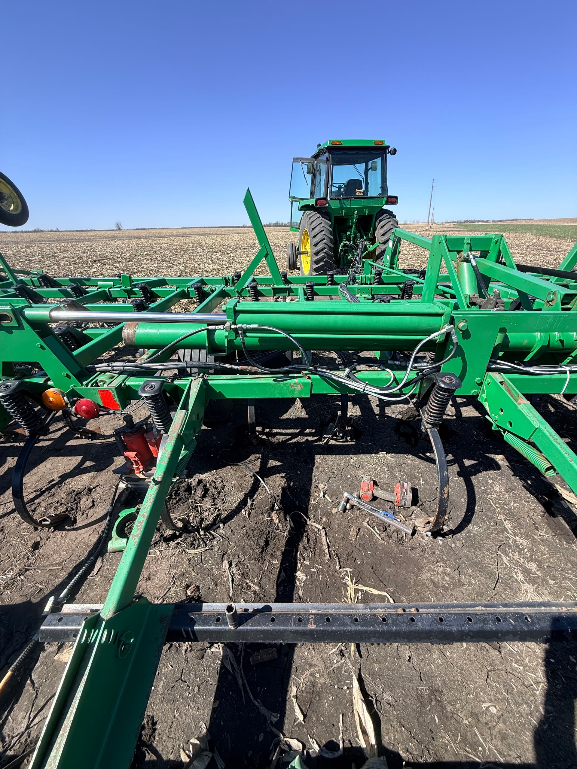 Gallery photos for John Deere 980 Field Cultivator Frame Repair in Enderlin ND: Image #2