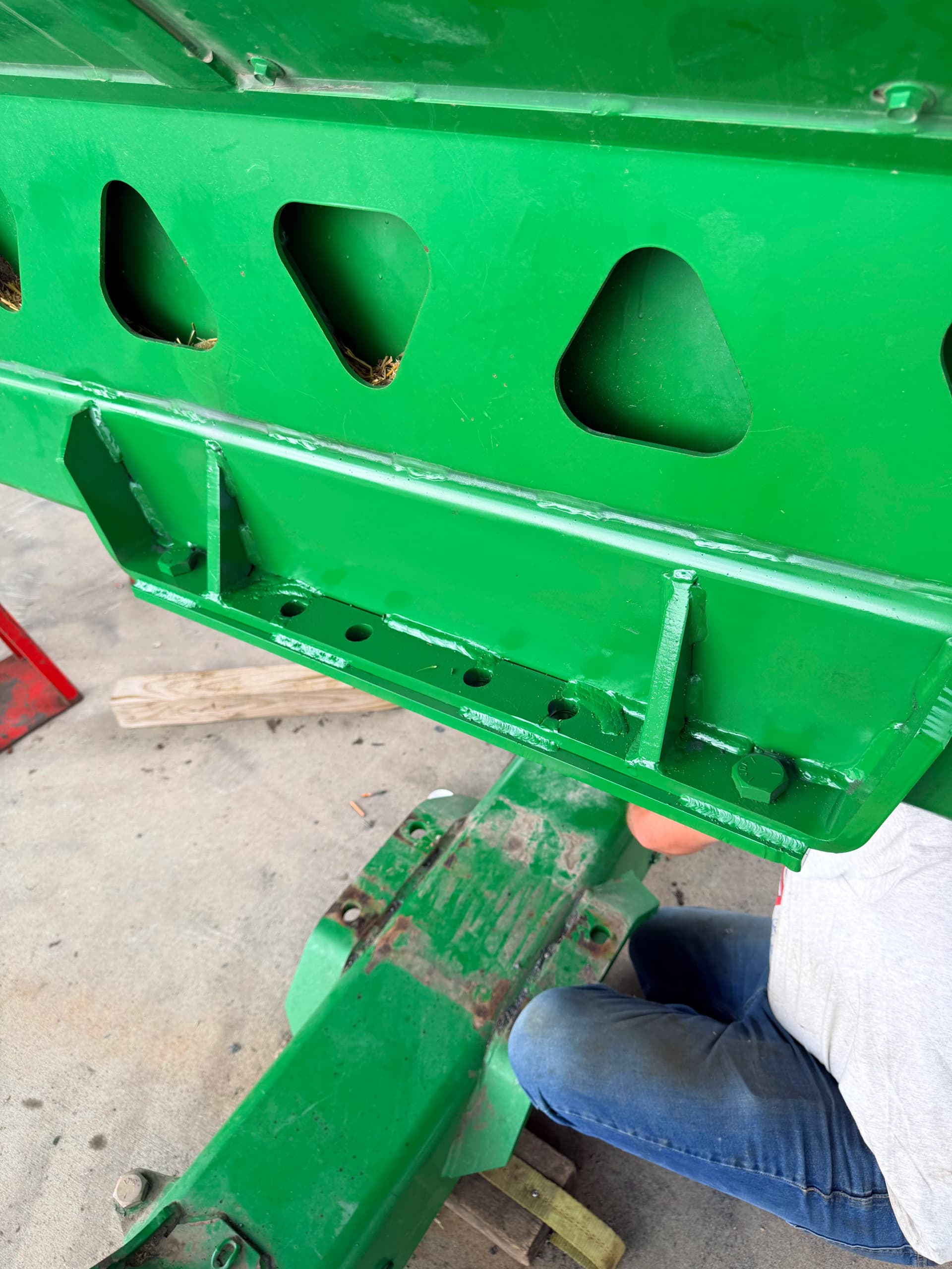 Gallery photos for Grain Cart Frame Repair Before Harvest Hits: Image #5