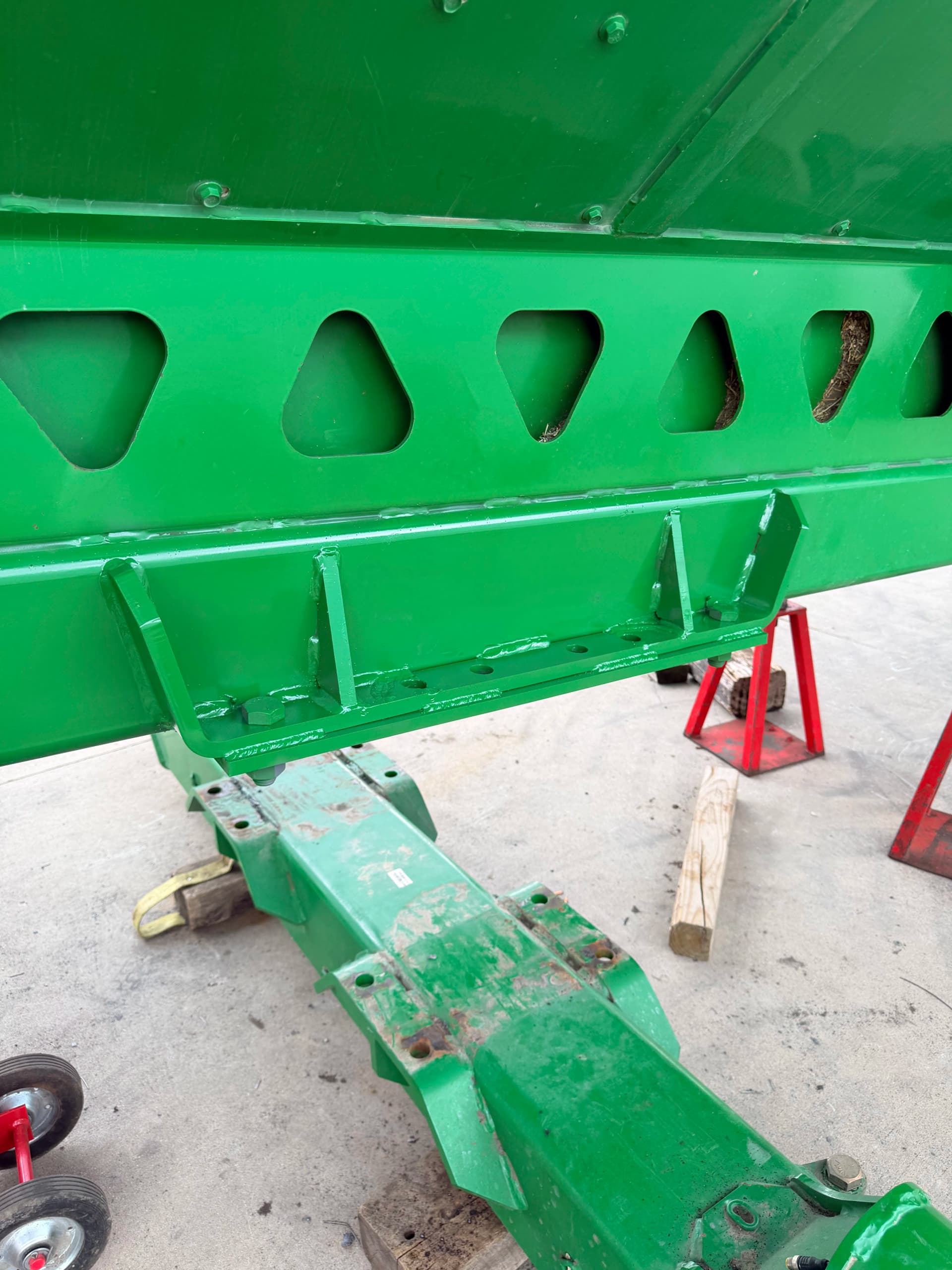 Gallery photos for Grain Cart Frame Repair Before Harvest Hits: Image #6