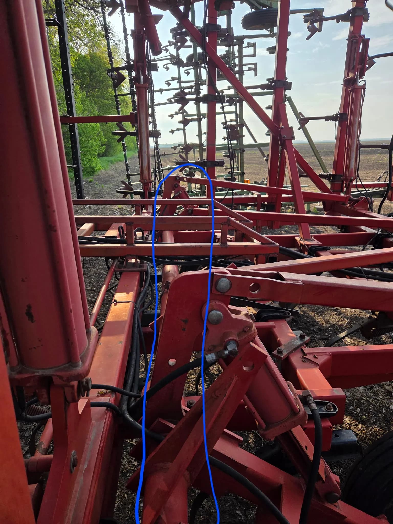 Gallery photos for Case IH Field Cultivator Rocker Bar and Shaft Replacement in Mapleton: Image #1