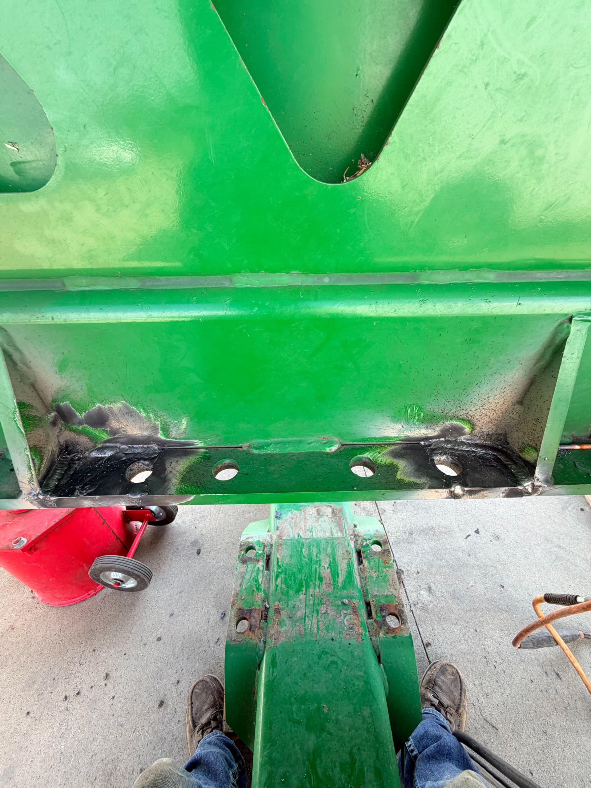 Gallery photos for Grain Cart Frame Repair Before Harvest Hits: Image #3