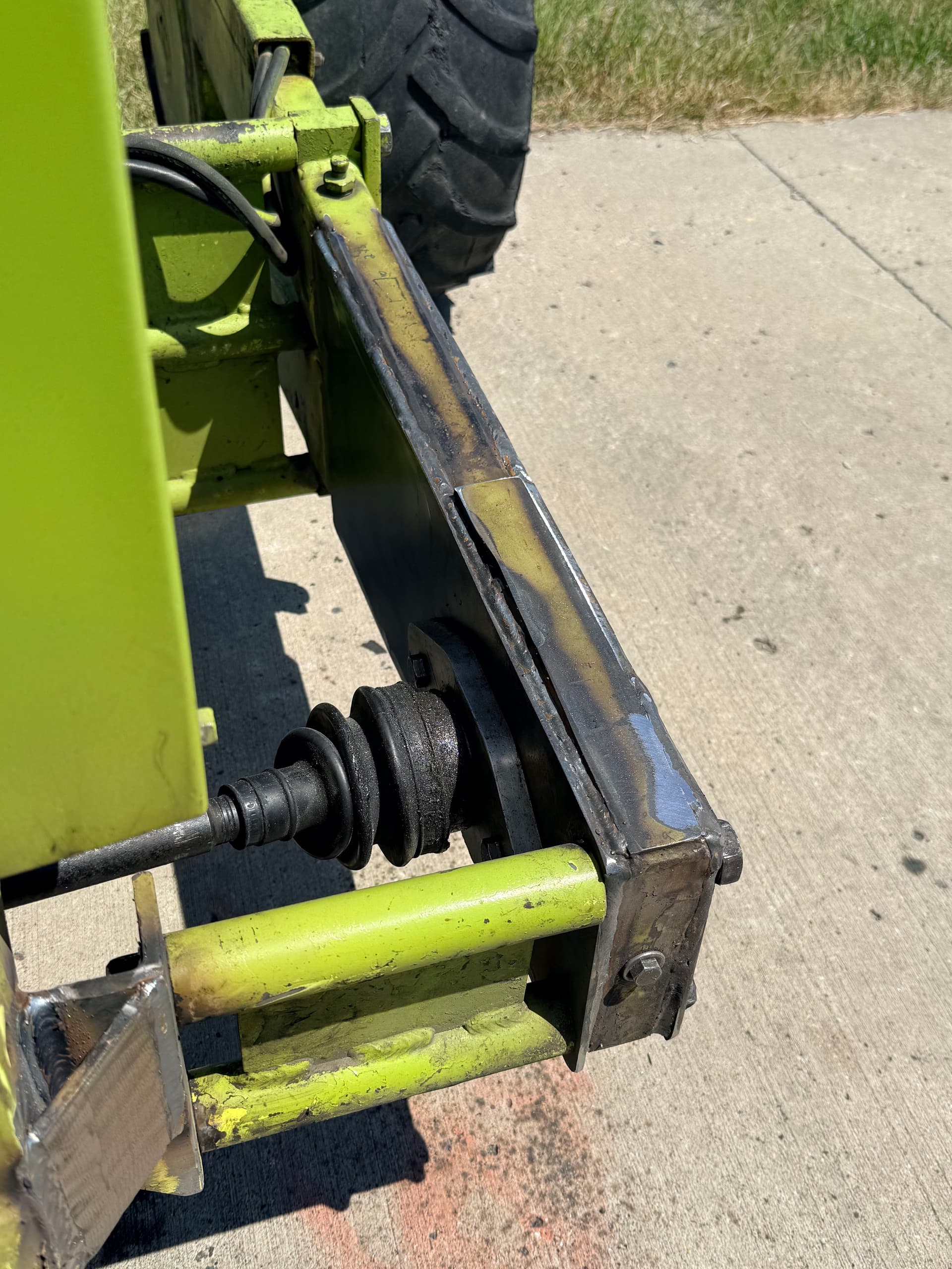 Gallery photos for Donkey Forklift Steering Arm Repair and Reinforcement in Fargo: Image #8