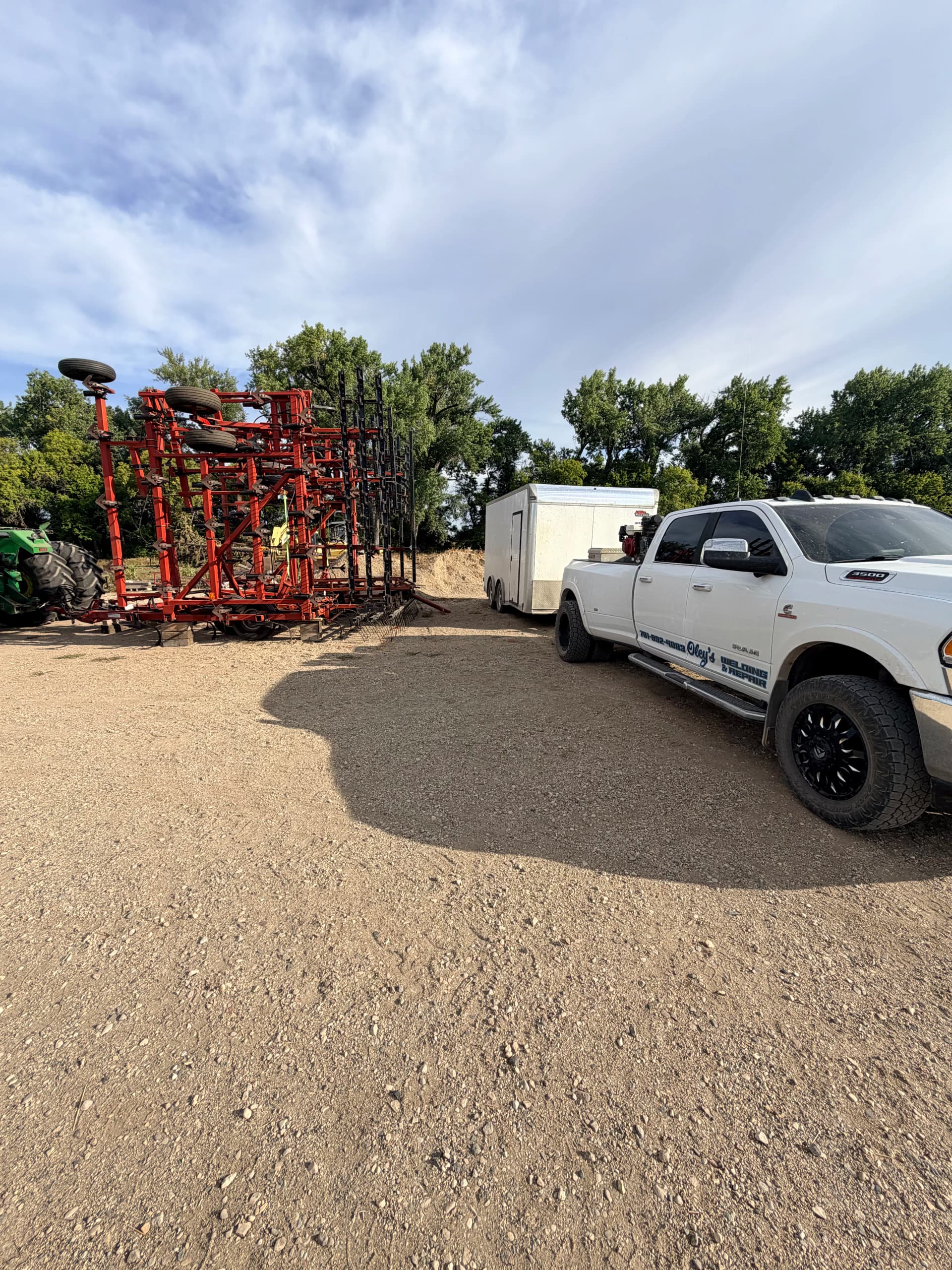 Case IH Field Cultivator Rocker Bar and Shaft Replacement in Mapleton image