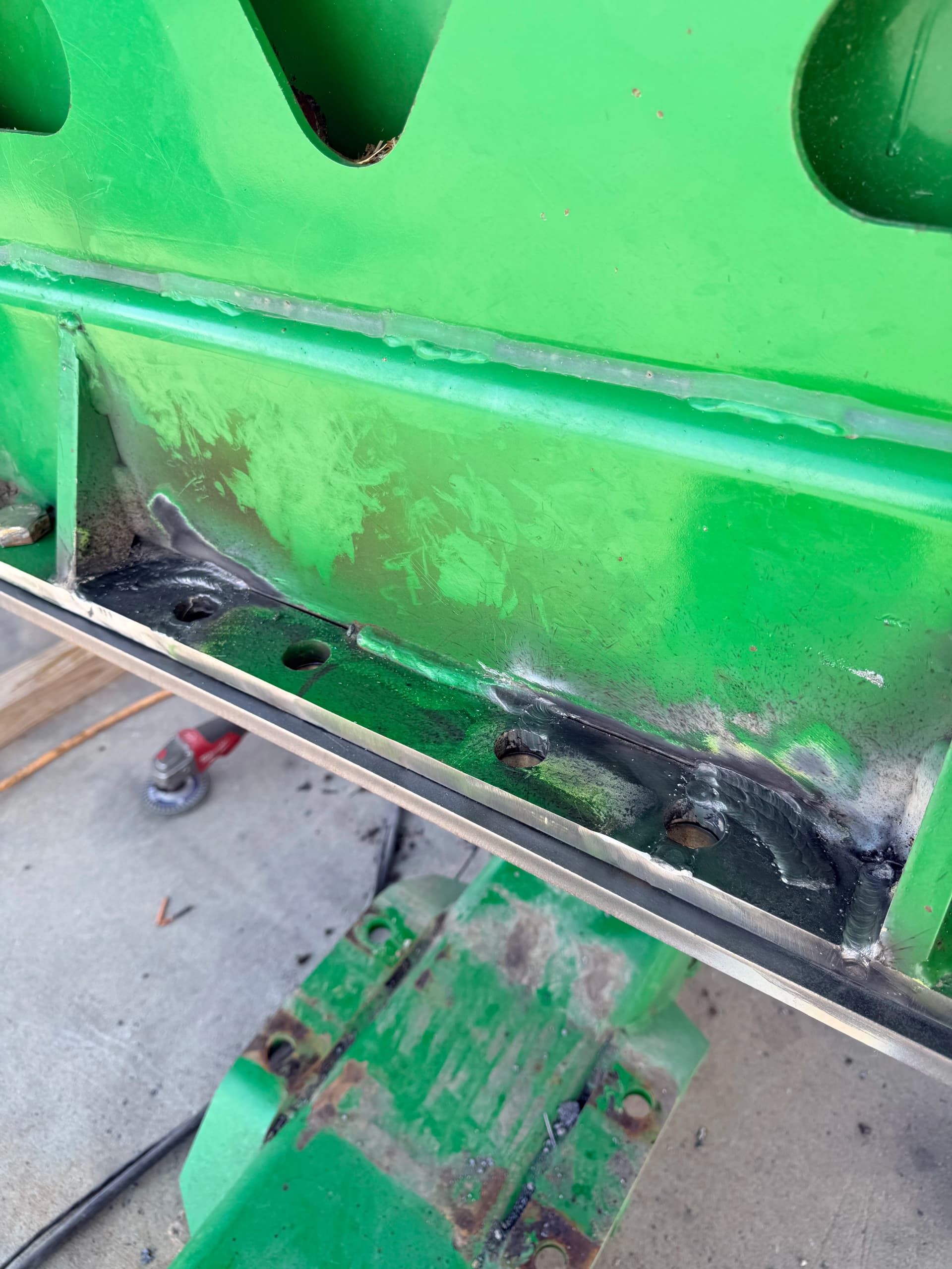 Gallery photos for Grain Cart Frame Repair Before Harvest Hits: Image #4
