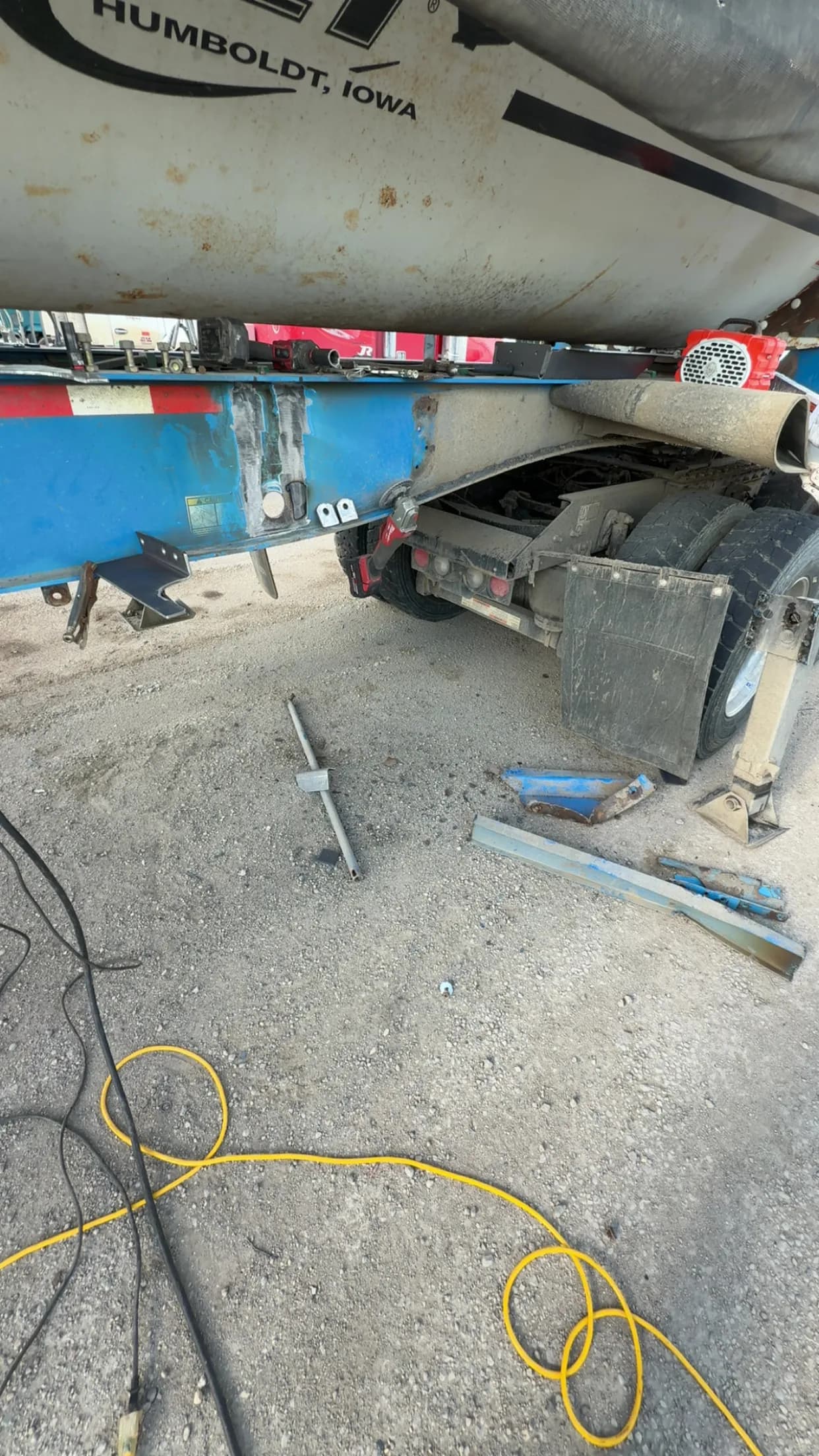 Gallery photos for Side Dump Trailer Landing Gear Repair in Dilworth: Image #3