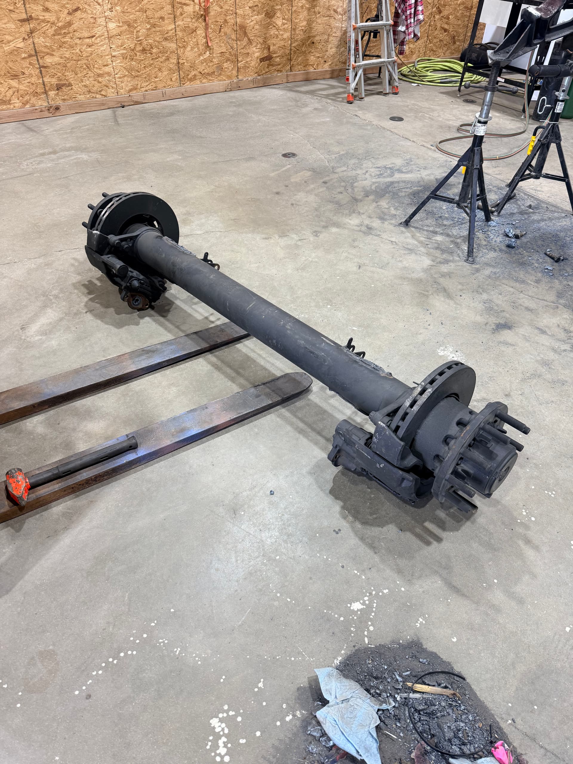 Gallery photos for Suspension Bracket Transfer onto New Disc Brake Axles for Fargo Customer: Image #4