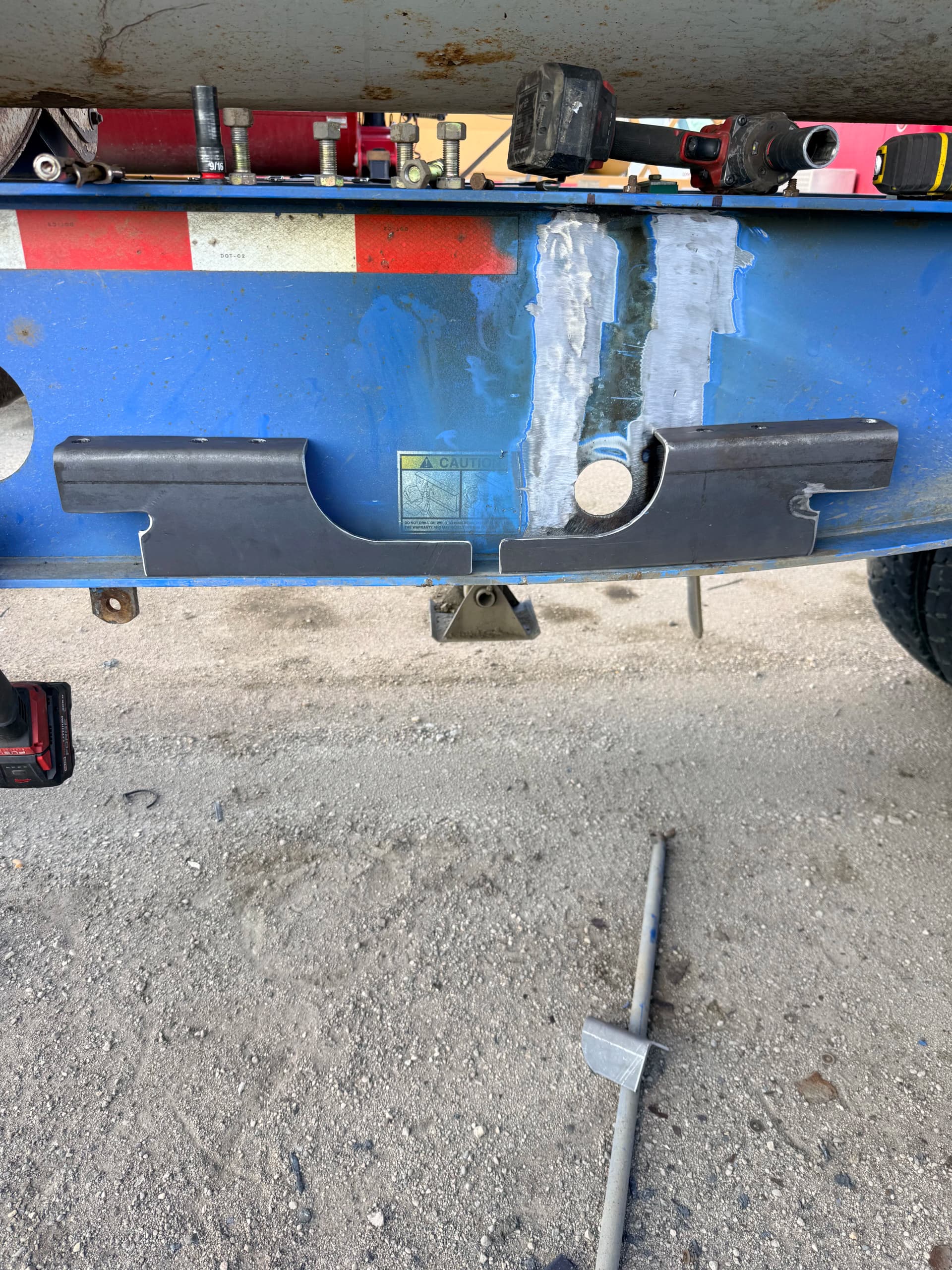 Gallery photos for Side Dump Trailer Landing Gear Repair in Dilworth: Image #4
